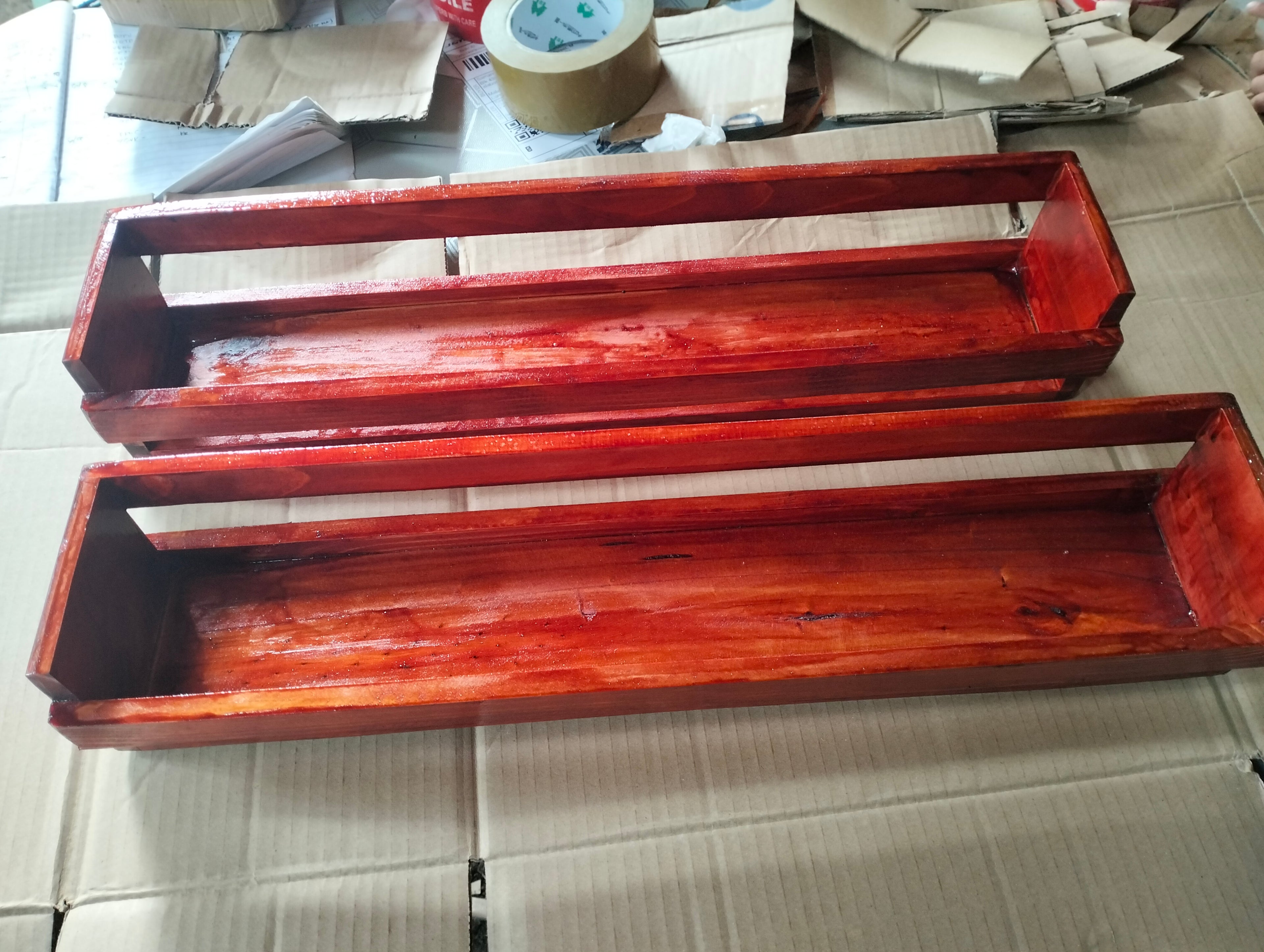 Wooden Kitchen Rack with Mahogany Varnish made in Palochina Wood